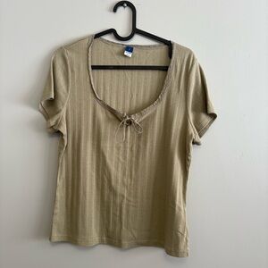 Old Navy Everyday Cute Tshirt